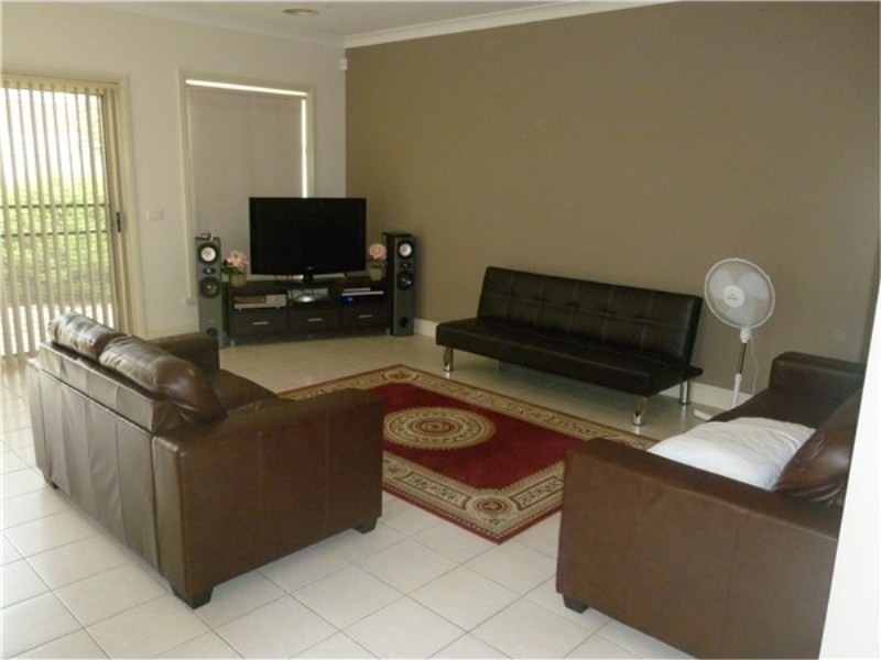 1 / 20 Harmony Drive, Tarneit VIC 3029