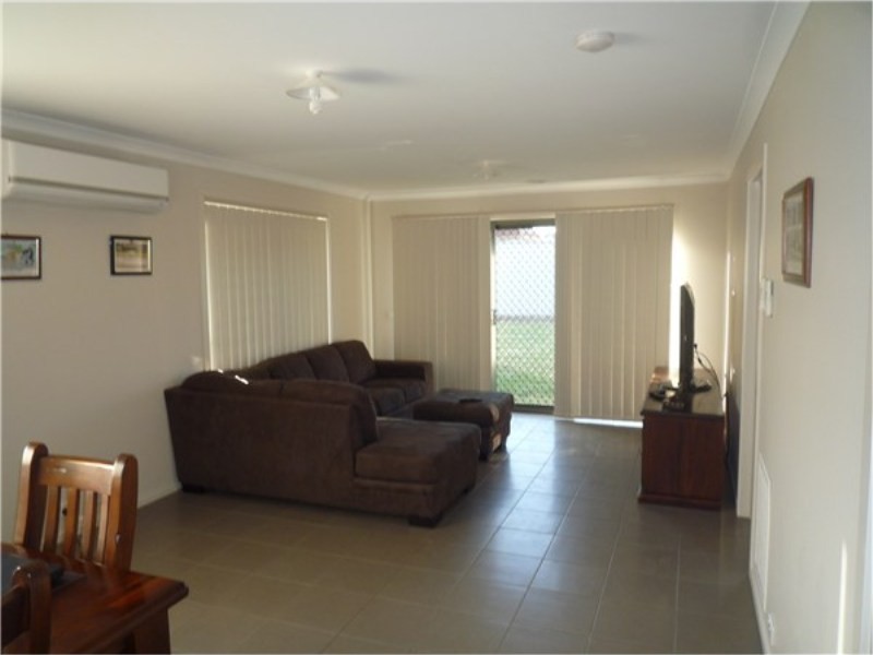 17 Kilmore Street, Brookfield VIC 3338