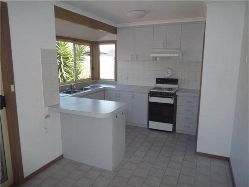 1 / 29 Greenhills Drive, Kurunjang VIC 3337