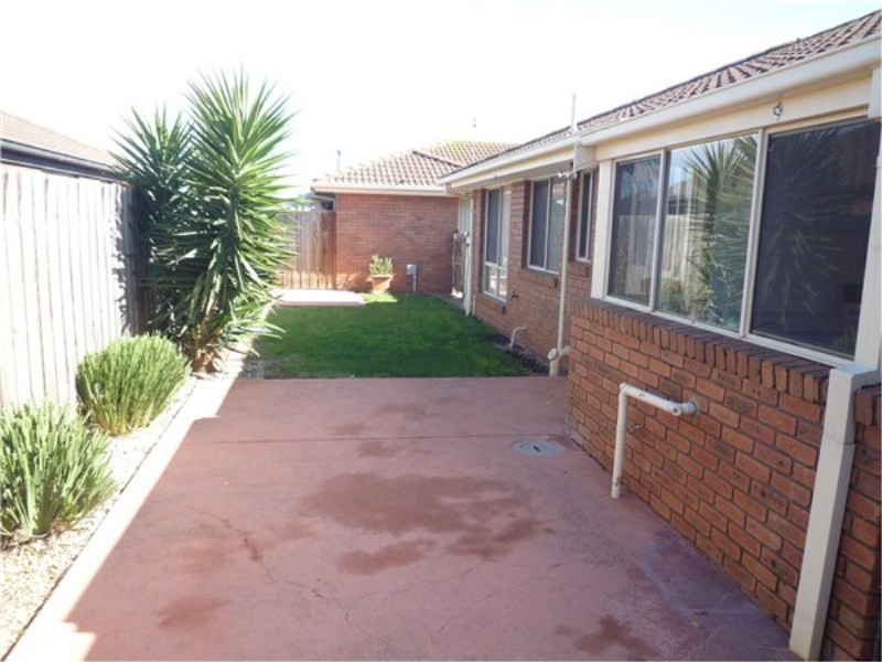 1 / 29 Greenhills Drive, Kurunjang VIC 3337