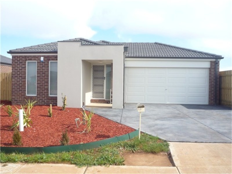 13 Connolly Drive, Melton West VIC 3337