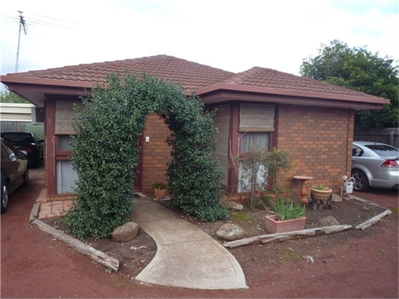 5 / 43 Staughton Street, Melton South VIC 3338