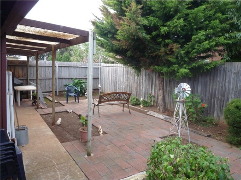 5 / 43 Staughton Street, Melton South VIC 3338