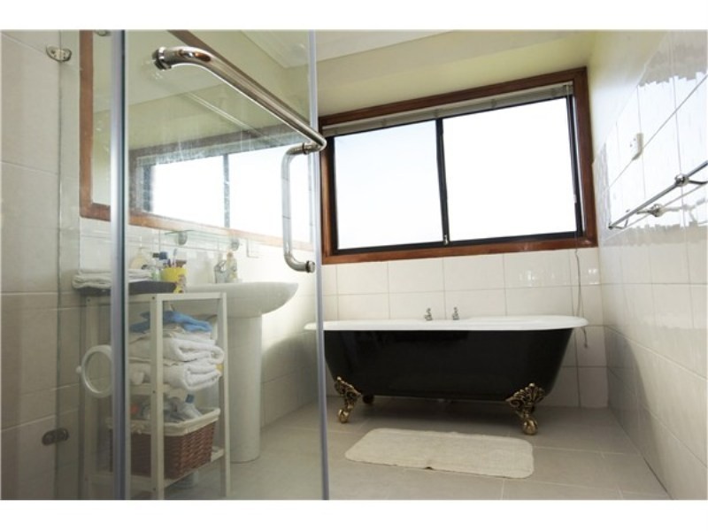 1 / 14 Croxton Drive, Kurunjang VIC 3337