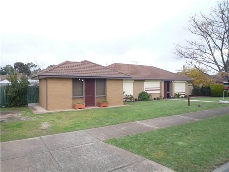 3 Centenary Avenue, Melton VIC 3337