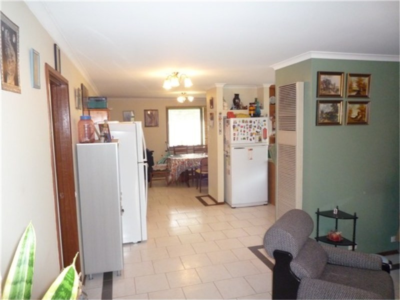 3 Centenary Avenue, Melton VIC 3337