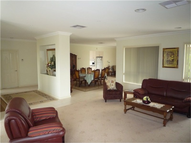 236 Clarkes Road, Brookfield VIC 3338
