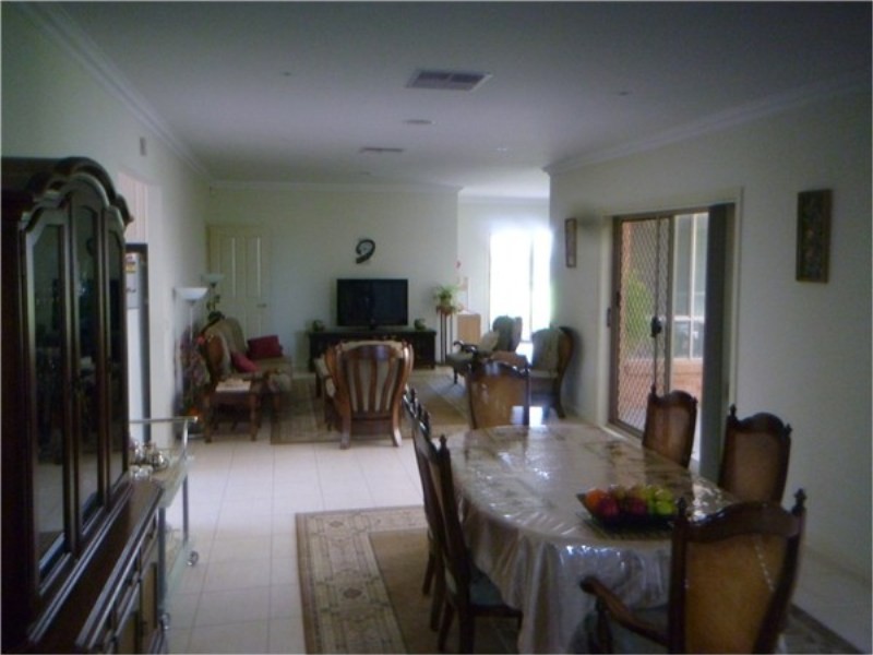 236 Clarkes Road, Brookfield VIC 3338