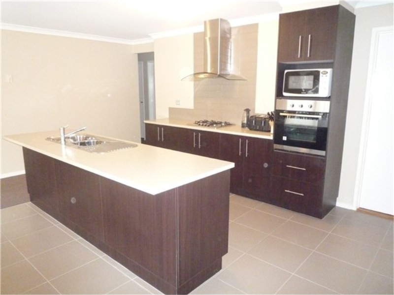 25 Holloway Street, Wyndham Vale VIC 3024