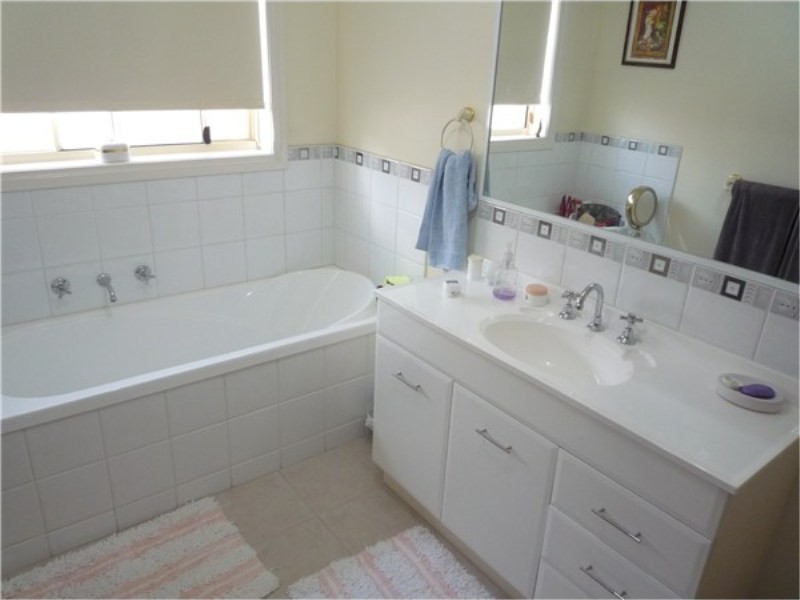 4 / 45-47 Palmerston Street, Melton VIC 3337