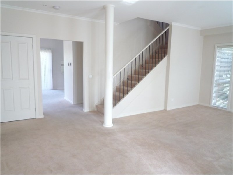 3 / 1a Thorogood Court, Taylors Lakes VIC 3038