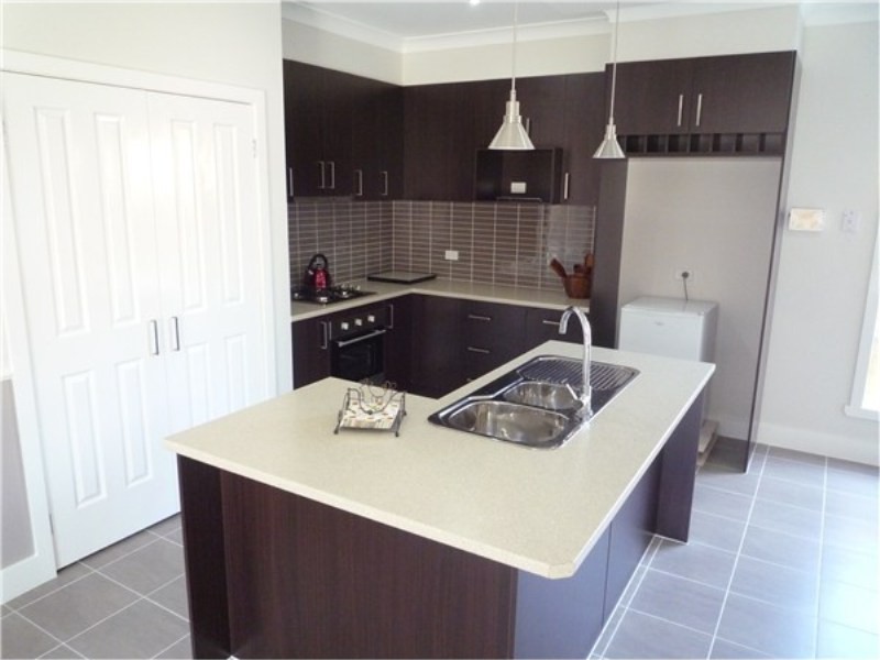 23 Edgewood Drive, Melton West VIC 3337