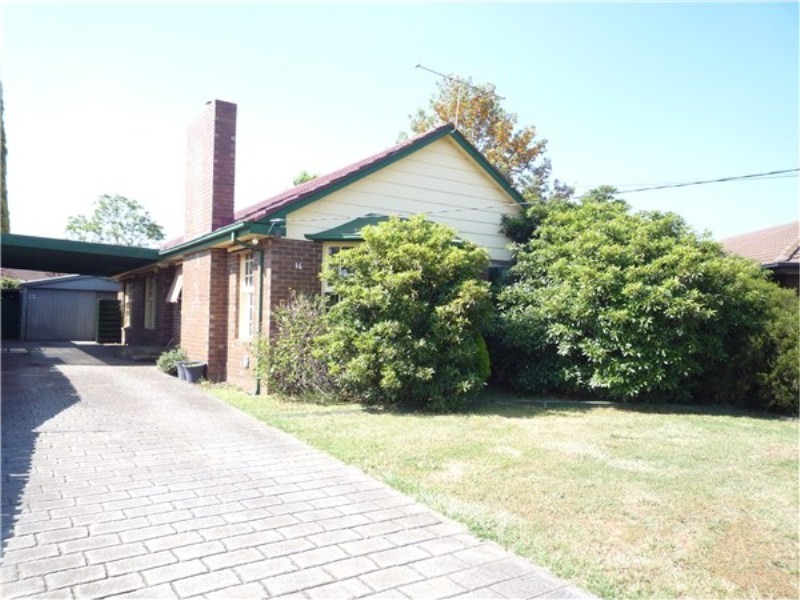 16 Hawkins Place, Melton VIC 3337