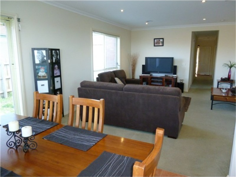 27 Caitlyn Drive, Melton West VIC 3337