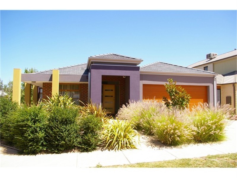 28 Urban Drive, Williams Landing VIC 3027