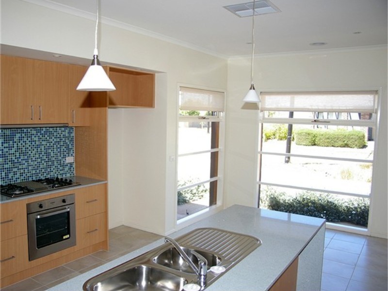 28 Urban Drive, Williams Landing VIC 3027