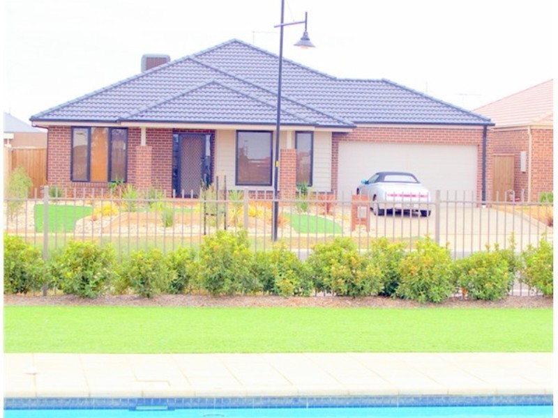 9 Edmund Drive, Tarneit VIC 3029