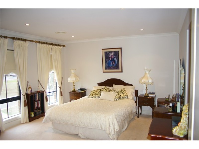 253 Sayers Rd, Truganina VIC 3029
