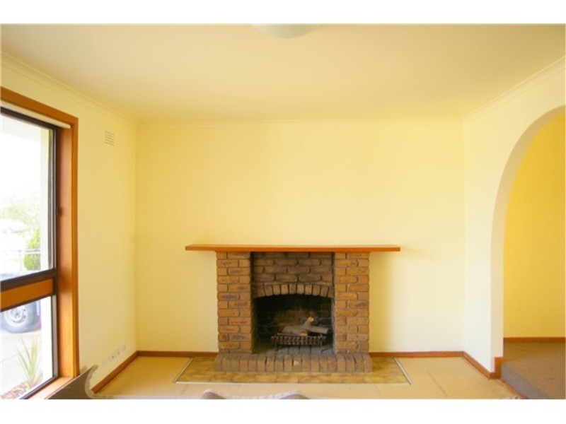 24 Hogans Road, Hoppers Crossing VIC 3029