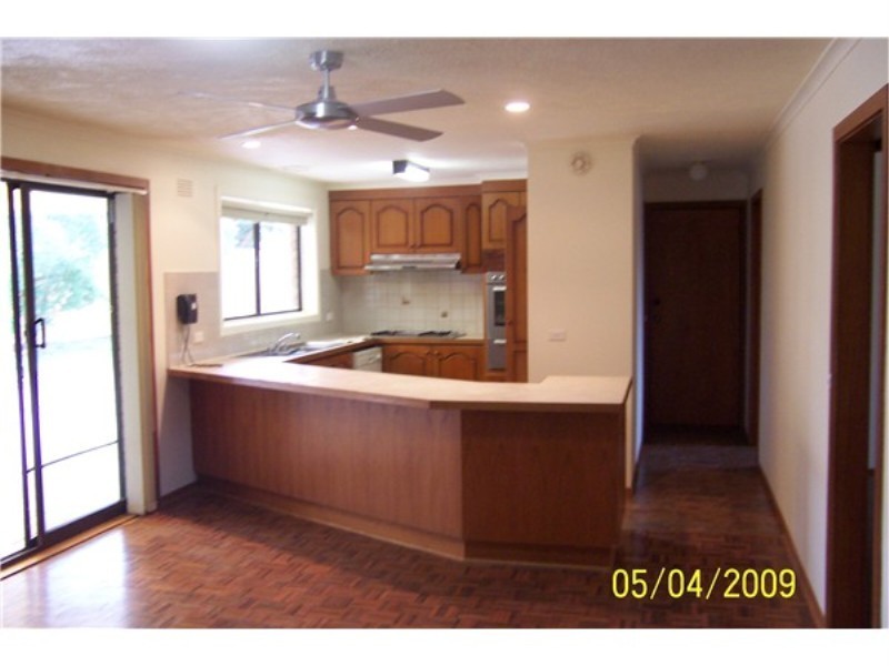 24 Hogans Road, Hoppers Crossing VIC 3029