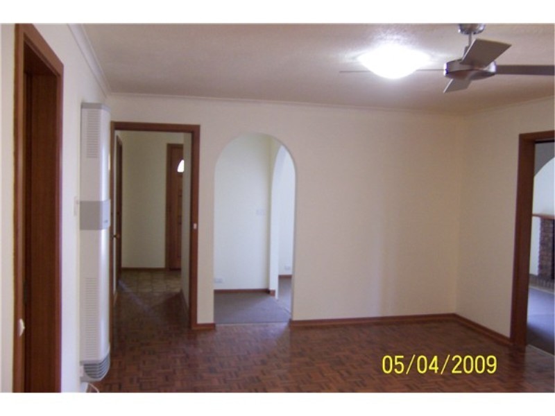 24 Hogans Road, Hoppers Crossing VIC 3029