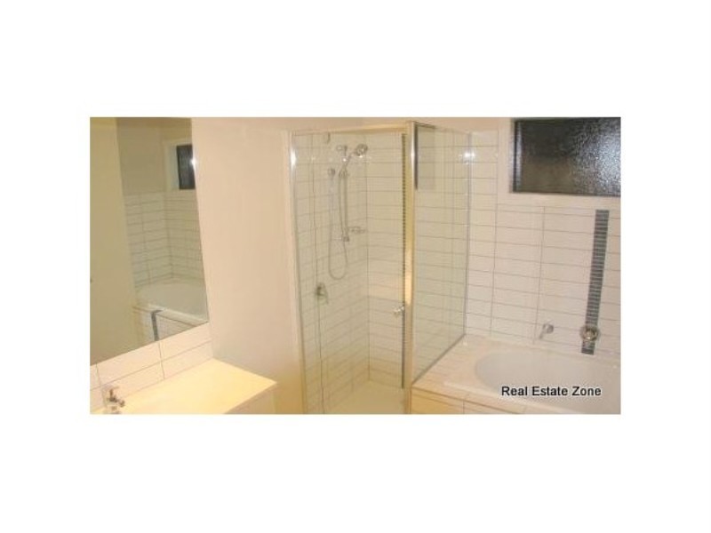 42 Fantail Crecent, Williams Landing VIC 3027