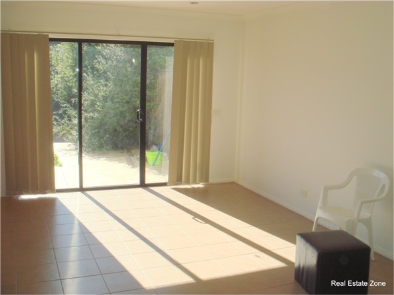 15 Swamphen Drive, Williams Landing VIC 3027