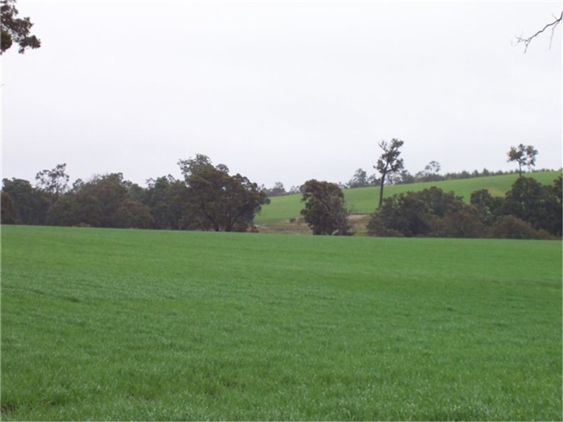 L 6 GREENFIELDS ROAD, Boyup Brook WA 6244