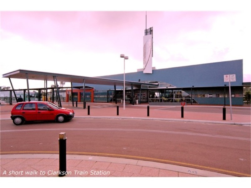 12 EMERSON TURN, Clarkson WA 6030