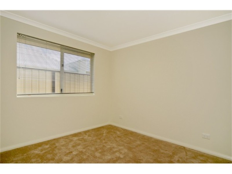 12 EMERSON TURN, Clarkson WA 6030