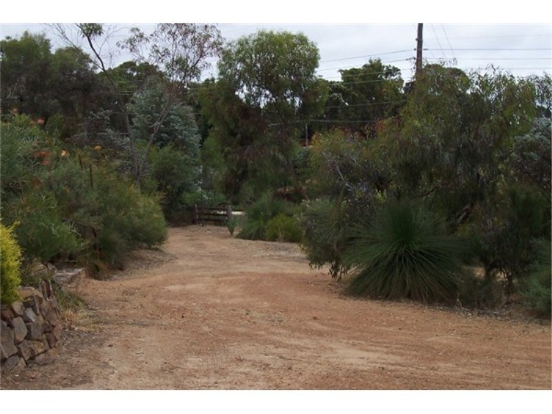 21 KNAPP STREET, Boyup Brook WA 6244