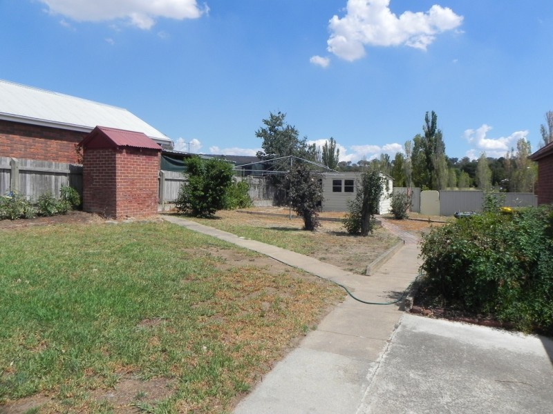 5 Shaw Street, Yass NSW 2582