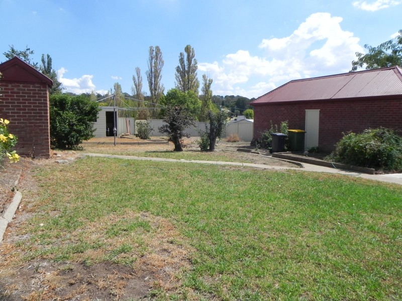 5 Shaw Street, Yass NSW 2582