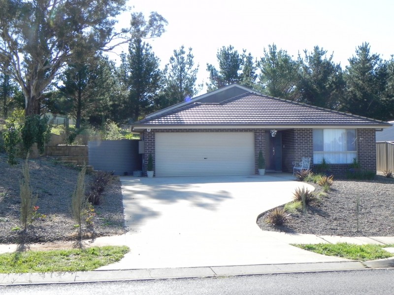 17 Discovery Drive, Yass NSW 2582