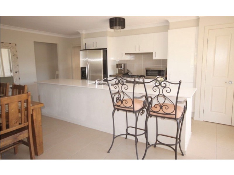 17 Discovery Drive, Yass NSW 2582