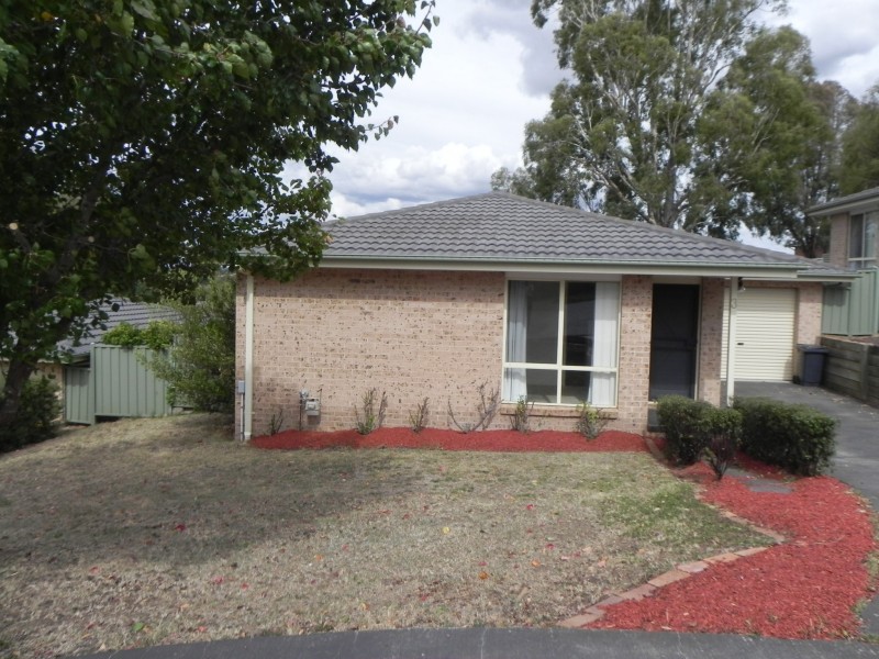 11 Victoria Street, Yass NSW 2582