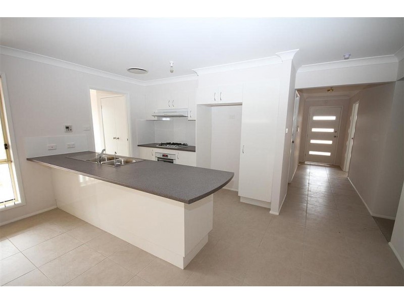 25 Discovery Drive, Yass NSW 2582