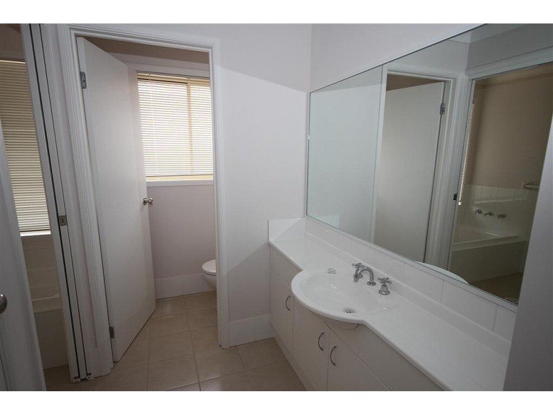 25 Discovery Drive, Yass NSW 2582