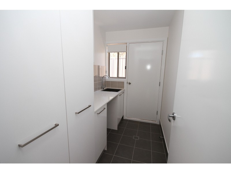 19 Mckenna Avenue, Yass NSW 2582