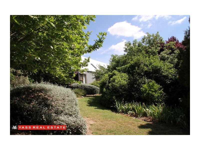 121 Magennis Drive, Jeir NSW 2582