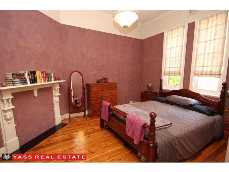 7 Petit Street, Yass NSW 2582