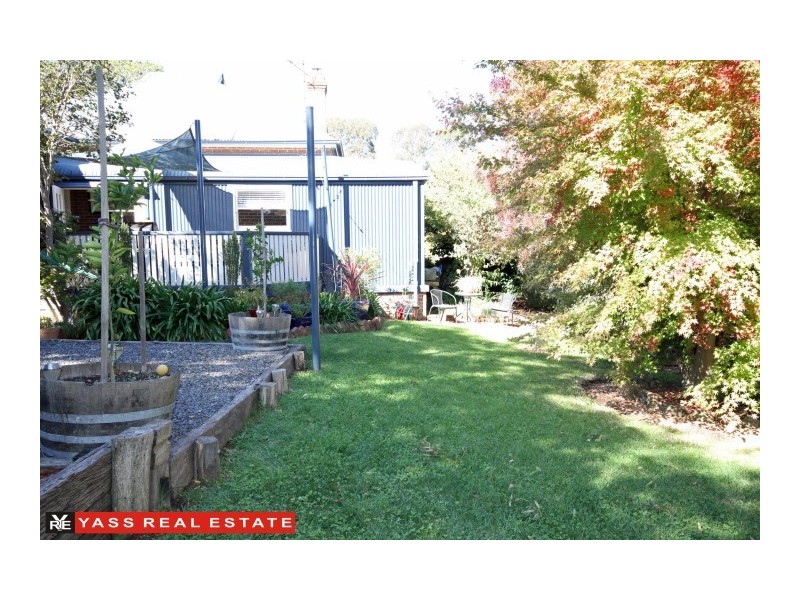 7 Petit Street, Yass NSW 2582