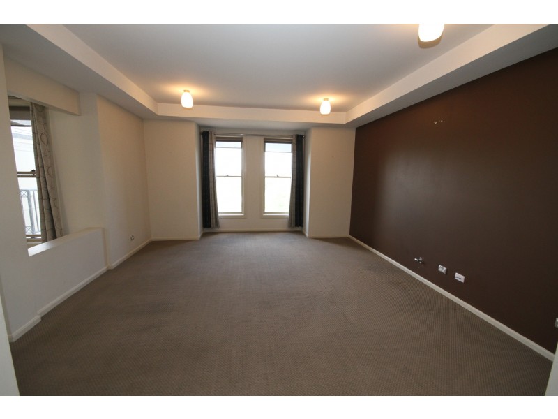 8 Settlers Court, Yass NSW 2582