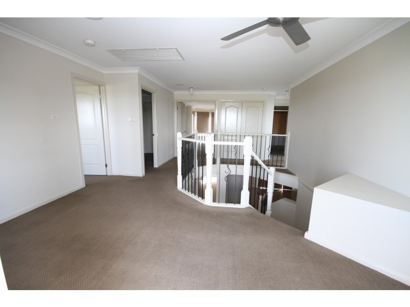 8 Settlers Court, Yass NSW 2582