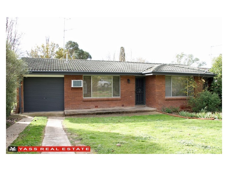 119 Rossi Street, Yass NSW 2582