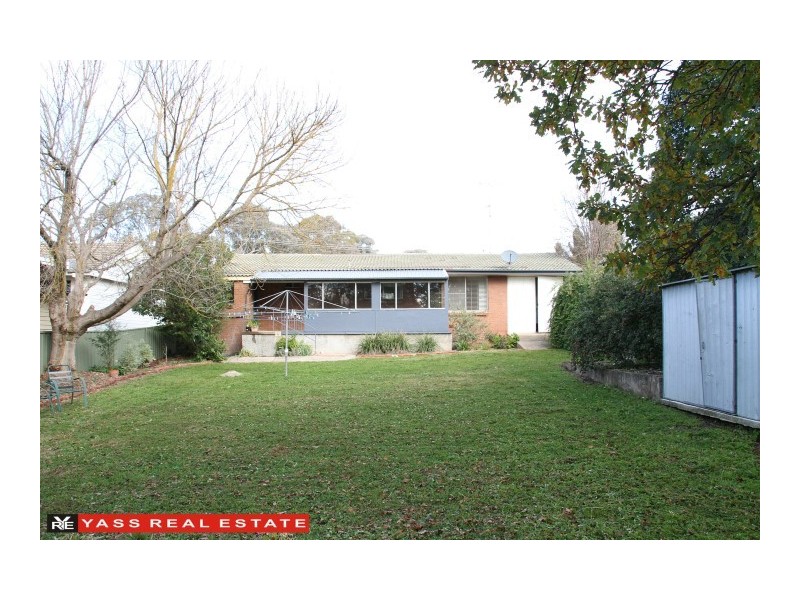 119 Rossi Street, Yass NSW 2582