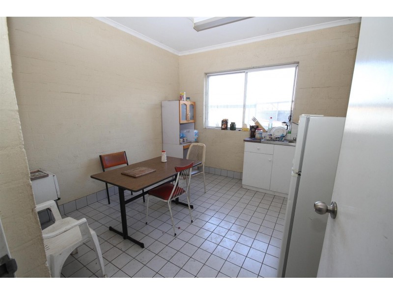 16 Yass Valley Way, Yass NSW 2582