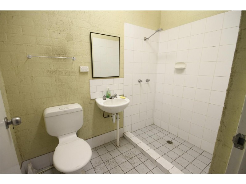 16 Yass Valley Way, Yass NSW 2582