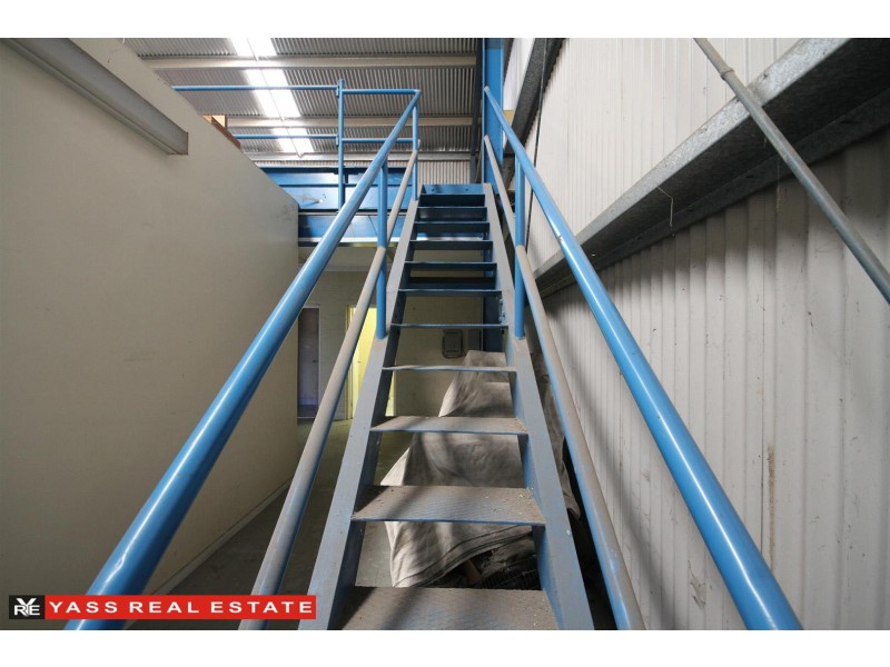 16 Yass Valley Way, Yass NSW 2582