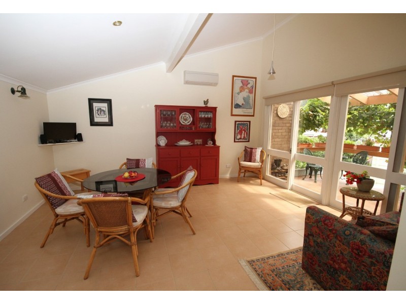 7 Amaroo Place, Yass NSW 2582